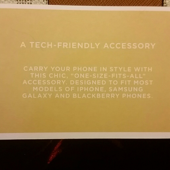 Michael Kors Signature Wristlet - Picture 5 of 8